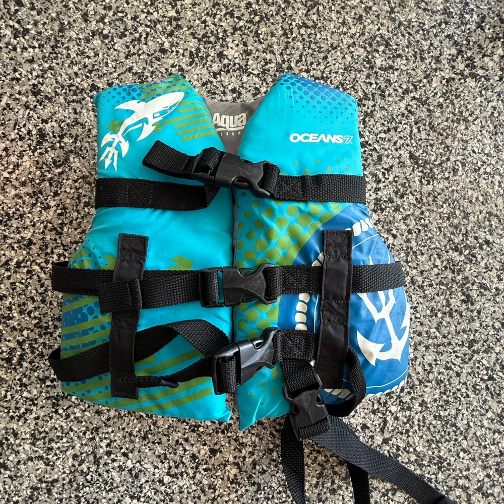 Aqua Child Flotation Aid/ 3 Buckle Child Swim Vest